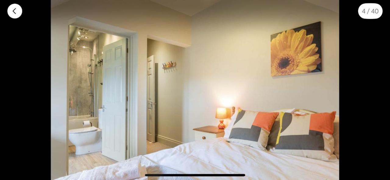 Ambrose Apartments เชลเทนแฮม ภายนอก รูปภาพ