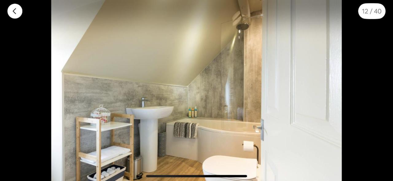 Ambrose Apartments เชลเทนแฮม ภายนอก รูปภาพ