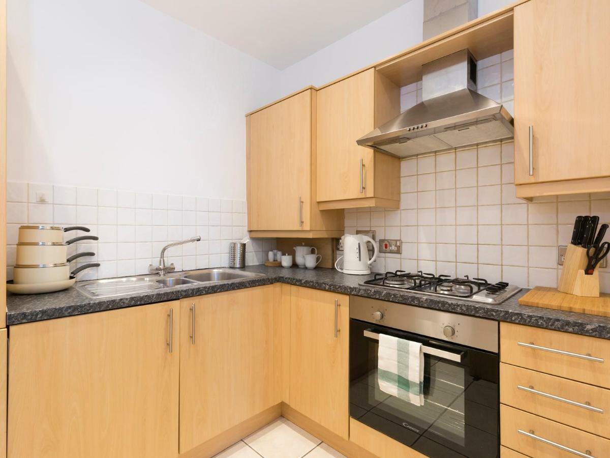 Ambrose Apartments เชลเทนแฮม ภายนอก รูปภาพ